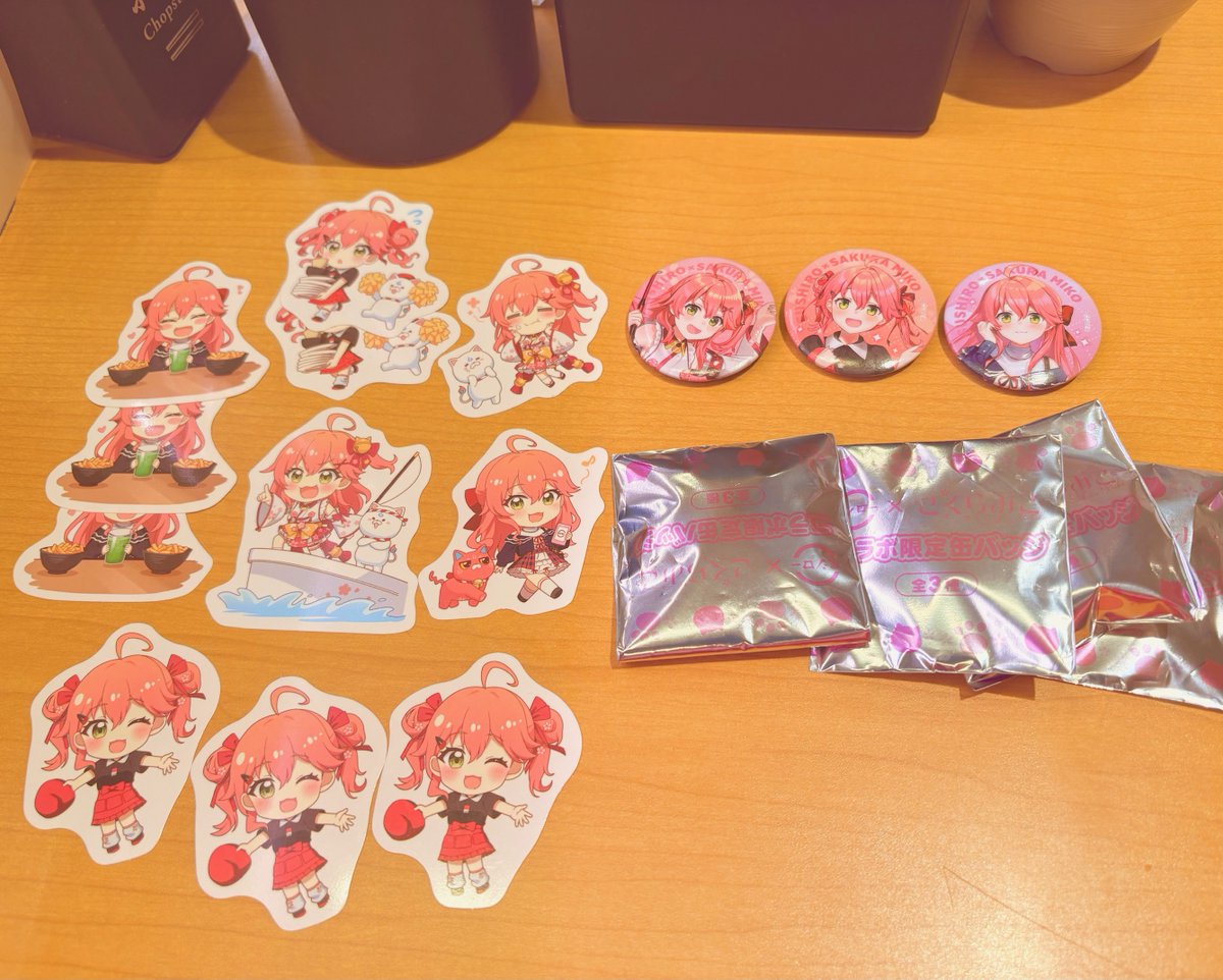 原稿終わって家族でスシロー食べてきた🥰🌸🍣

#スシローさくらみこコラボ