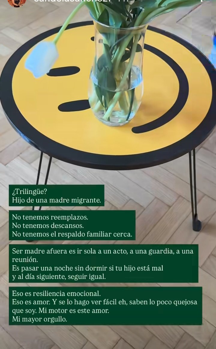 Canceladela's tweet photo. Mi mi mi, yo yo yo. 
🥖tmbn es un inmigrante, tmbn tiene un proceso de adaptación y desarraigo. Siempre ella enfocada en ella. Nunca felicitarlo a EL por algo q hace. Trilingüe? Xq es MI hijo y no xq EL sea genial. Los sacrificios que YO hago. Pobre niño. Q mala sos Candela https://t.co/4vQASq3icN