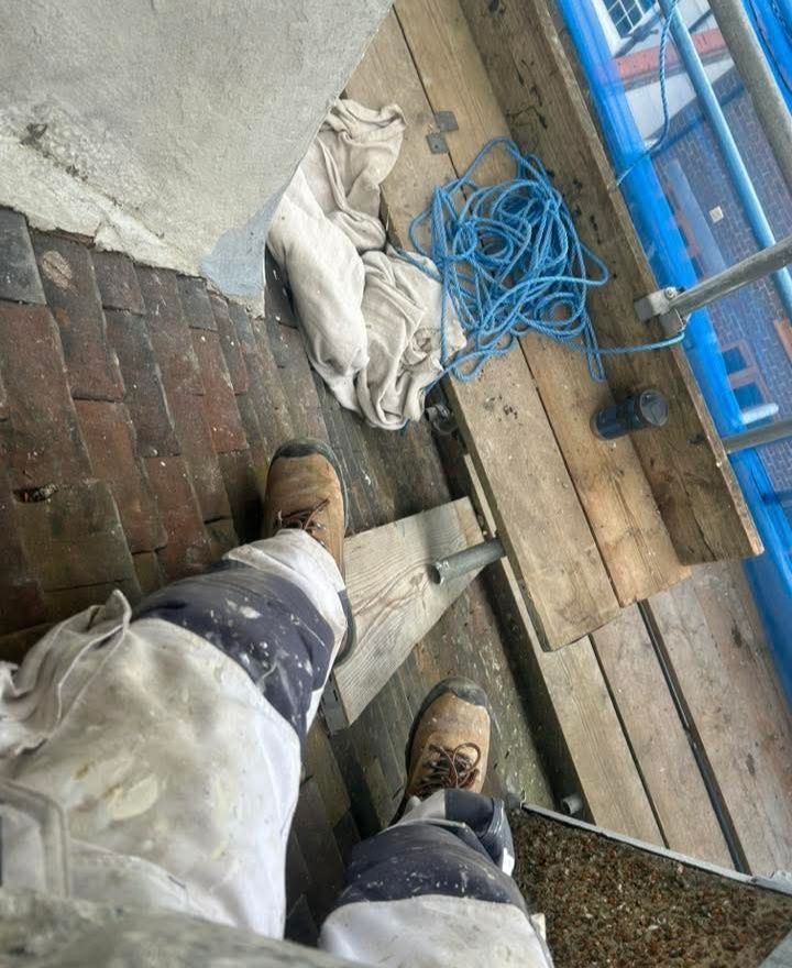 DecoratorsU's tweet image. We don&apos;t get paid enough to do the things we do

#money #decorator #Risk