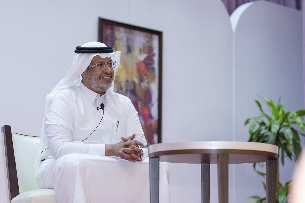 تحت رعاية رئيس شركة شرق، المهندس/ صلاح بن أحمد الأنصاري، أقامت إدارة تطوير القوى العاملة والتحسين المستمر محاضرة بعنوان "التميز الإداري" ضمن الجهود المبذولة لمشروع إشراق. 

أقيمت المحاضرة باستضافة الدكتور/ خالد بن صالح المنيف <a href="/khalids225/">خالد المنيف (أسلوب حياة)</a> ، بتاريخ 17 نوفمبر 2025، في قاعة المحاضرات