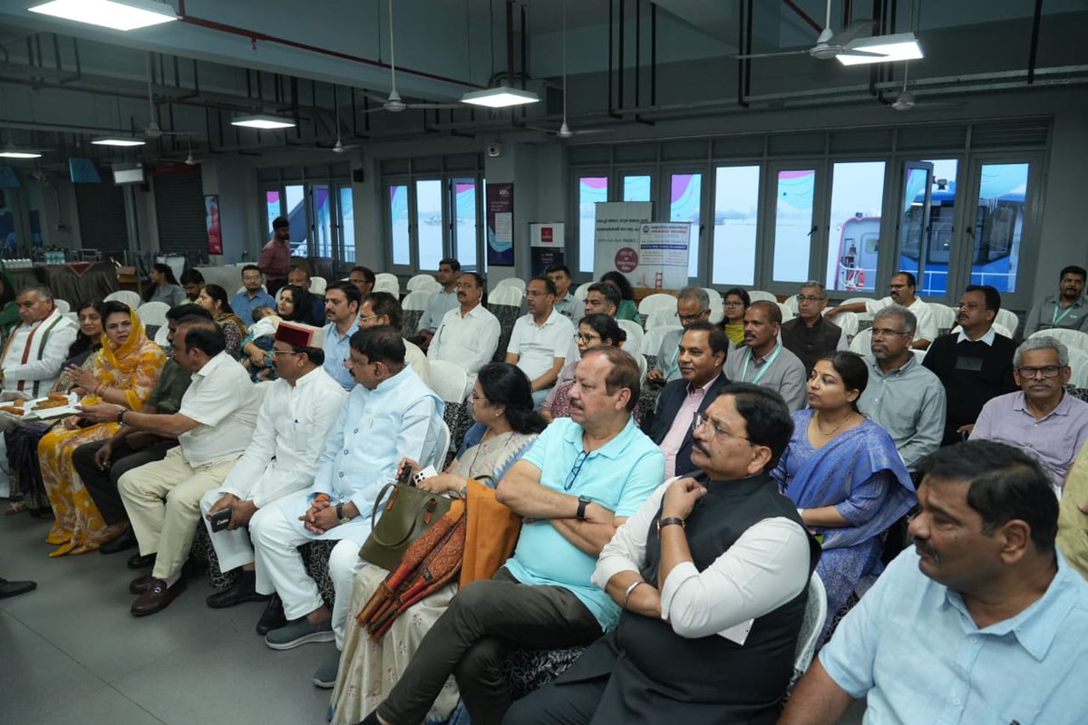 debashish_mla's tweet image. Delighted to be part of the Parliamentary Standing Committee on Housing &amp;amp; Urban Affairs Study Tour (2025‑26) in Kochi!  Experienced Kochi’s Water Metro , India&apos;s First! A game‑changer for urban transit. Here’s to greener cities! #KochiWaterMetro