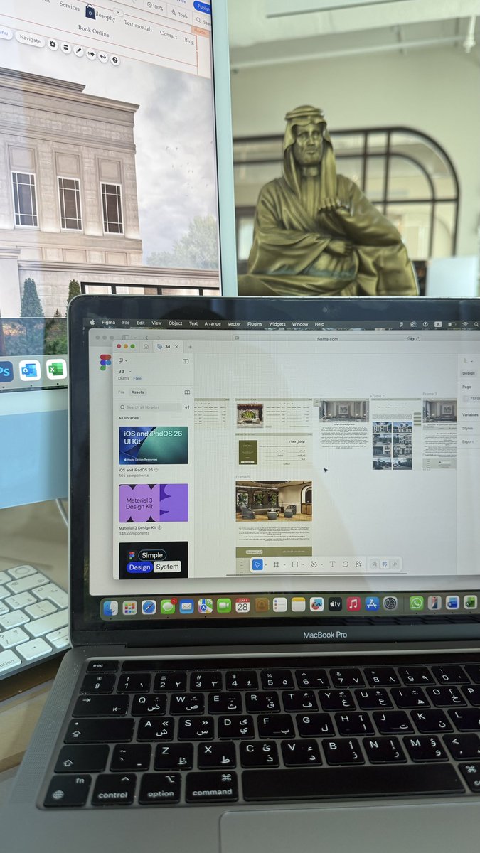 Baynah_kh's tweet image. بيئة العمل عندي جزء من صناعة الإبداع.
أحط حولي رموز تلهمني وأشخاص يؤمنون إن المستحيل مجرد كلمة — عشان أذكر نفسي كل يوم إن كل فكرة قابلة للتحقق إذا اشتغلت عليها صح.

من الشاشة للمسودة… ومن الفكرة للتنفيذ — التفاصيل هي اللي ترفع مستوى المشروع.

#CreativeMindset #SaudiDesign