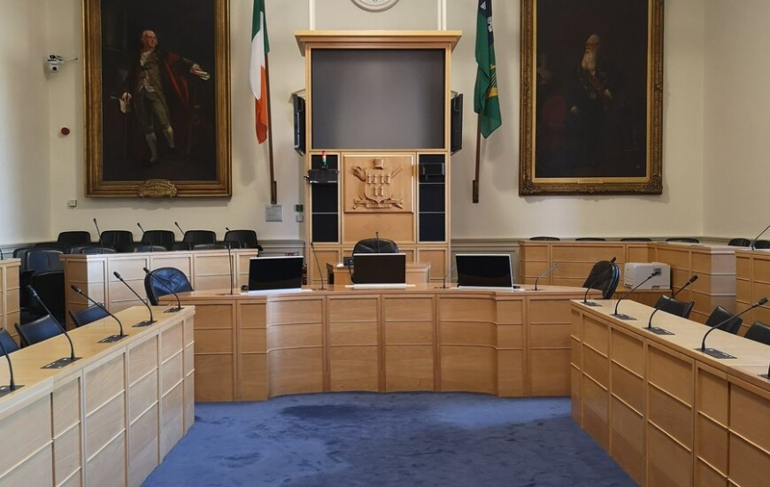 dublinpeople's tweet photo. Left-wing councillors on Dublin City Council have said they will vote against proposed rent increases for Dublin City Council tenants, dubbing the move "stealth austerity"
https://t.co/KJPTLb7cwf https://t.co/c4g81OFKgg
