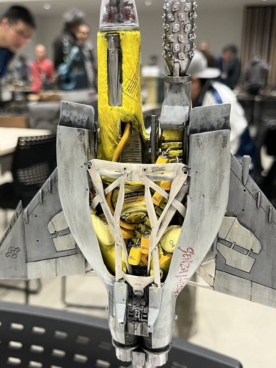 katoya01's tweet image. #タマミー2025 
今回、katoya的に1番感動した舟㕣山さんの作品‼︎@state_steven 
無機物でありながら有機物な雰囲気もあるエロい作品には憧れます‼︎
普通、飛行機の腹をこんなデザインにしないでしょw