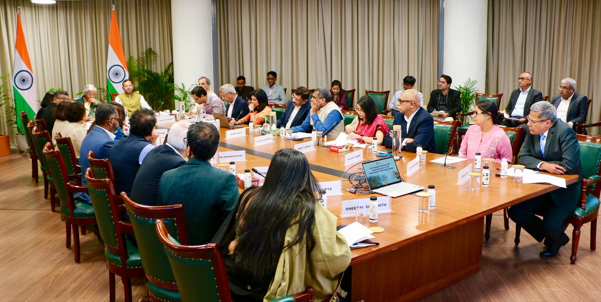 FinMinIndia's tweet image. Union Minister for Finance &amp;amp; Corporate Affairs Smt. @nsitharaman chairs the eighth Pre-Budget Consultation with the experts and stakeholders from the Information Technology #IT sector in connection with the forthcoming Union Budget 2026-27, in New Delhi, today. 

The meeting was…