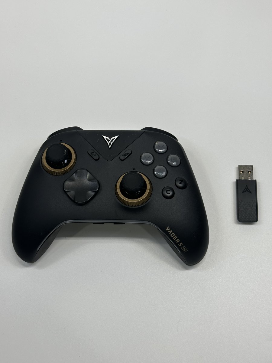 minixpcofficial's tweet image. 🎮💨 Your Flydigi Vader 5 Pro is on its way! First batch dispatched.
⚠️ Second batch drops in days—act fast before it’s gone!
🚀 Get yours: minixpc.com/products/flydi…

#GameController #Flydigi #GamingCommunity