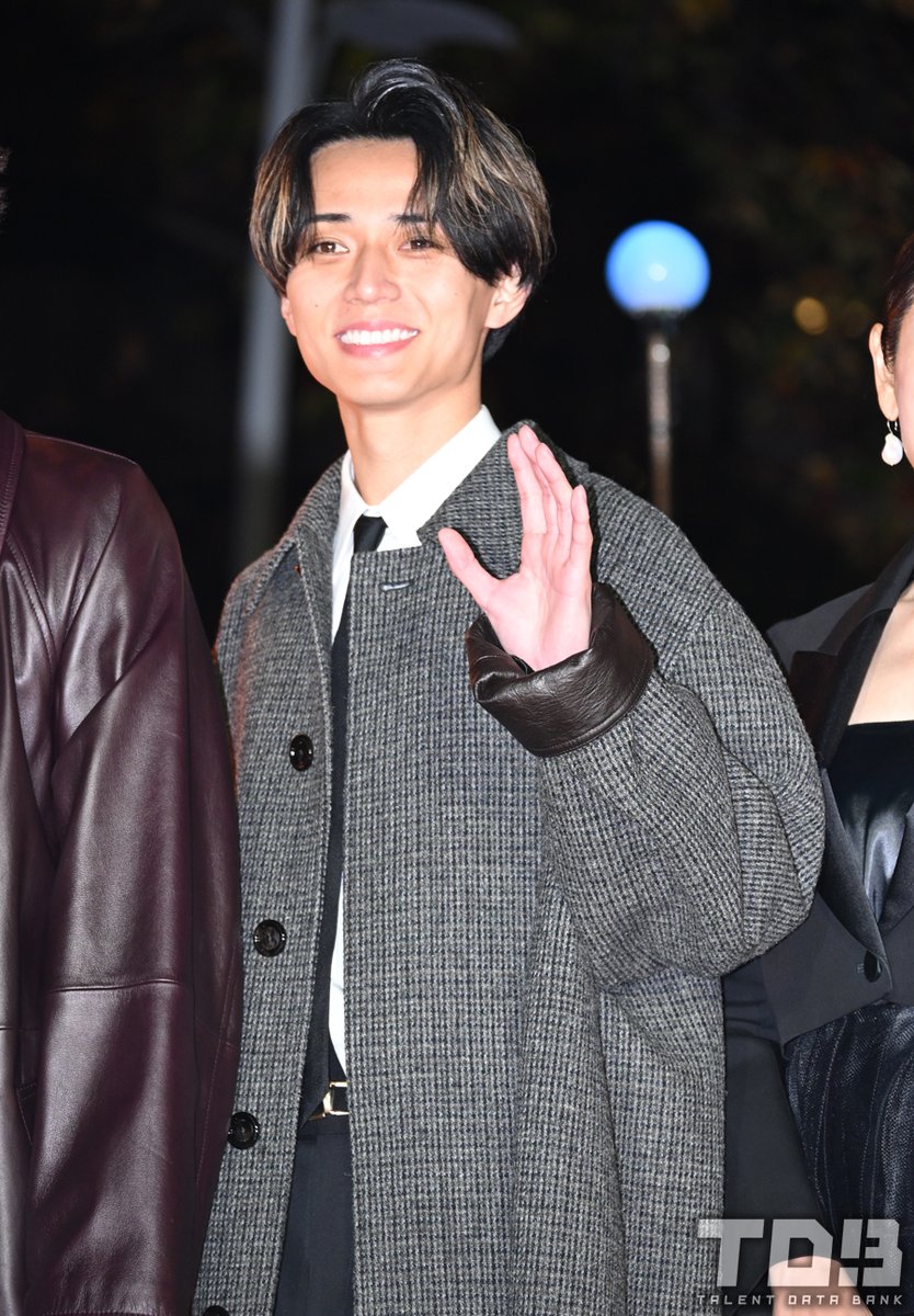 talent_databank's tweet image. 『映画ラストマン-FIRST LOVE-』プレミアム点灯式

永瀬廉、福山雅治＆大泉洋からの愛あるイジりに「もうやめてください！六本木のど真ん中で！(笑)」

クリスマスの思い出も告白
「メンバーとクリスマスプレゼント交換会」

talent-databank.co.jp/special/topics…

#ラストマン #永瀬廉 
@LASTMAN_tbs