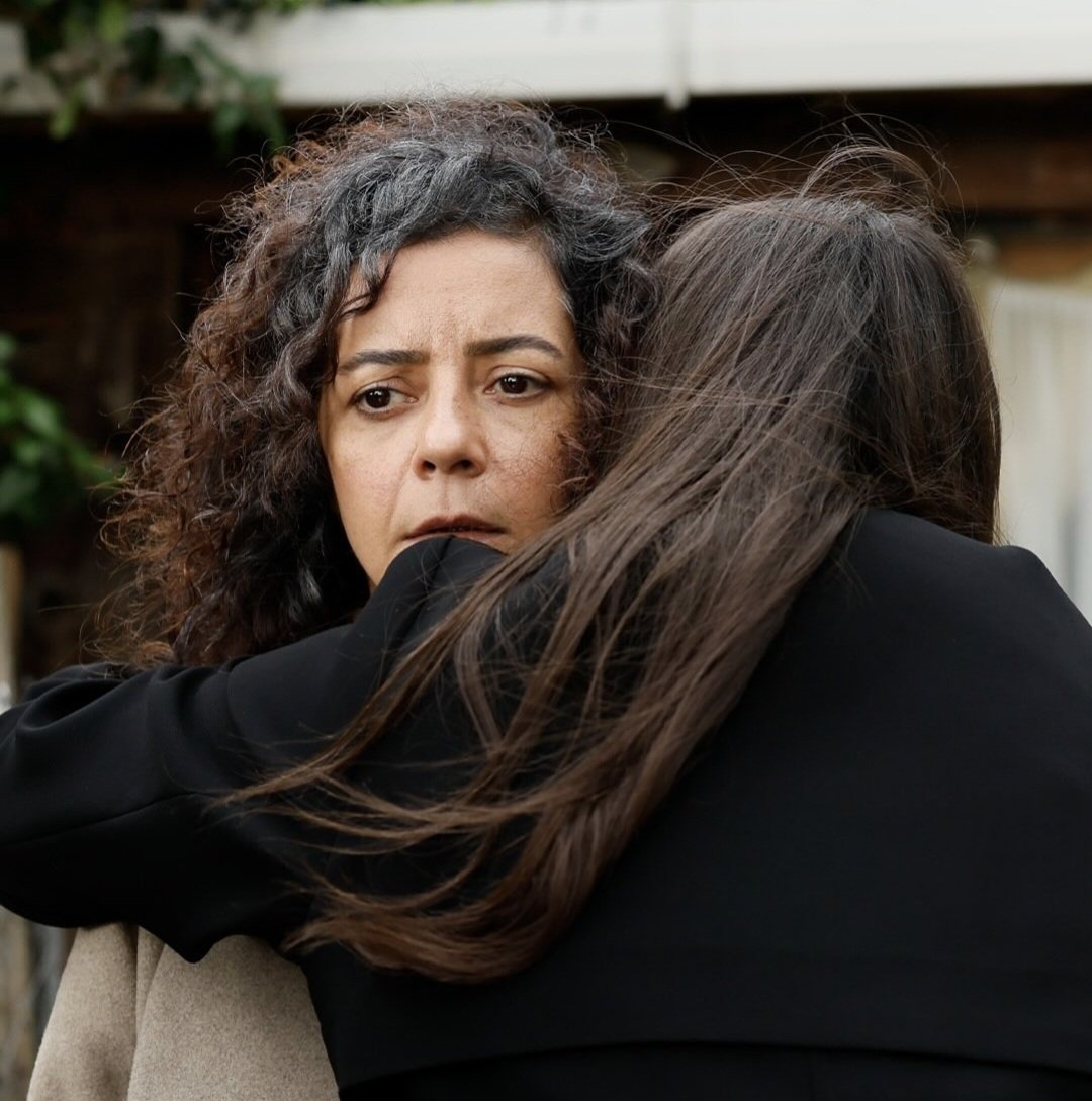 Rosi87651014's tweet image. Annenin akli gitmiş gibi inşallah çobuk düzelir yoksa vay azizenin haline 😢#HazalSubaşı #Azize #Sahipsizler