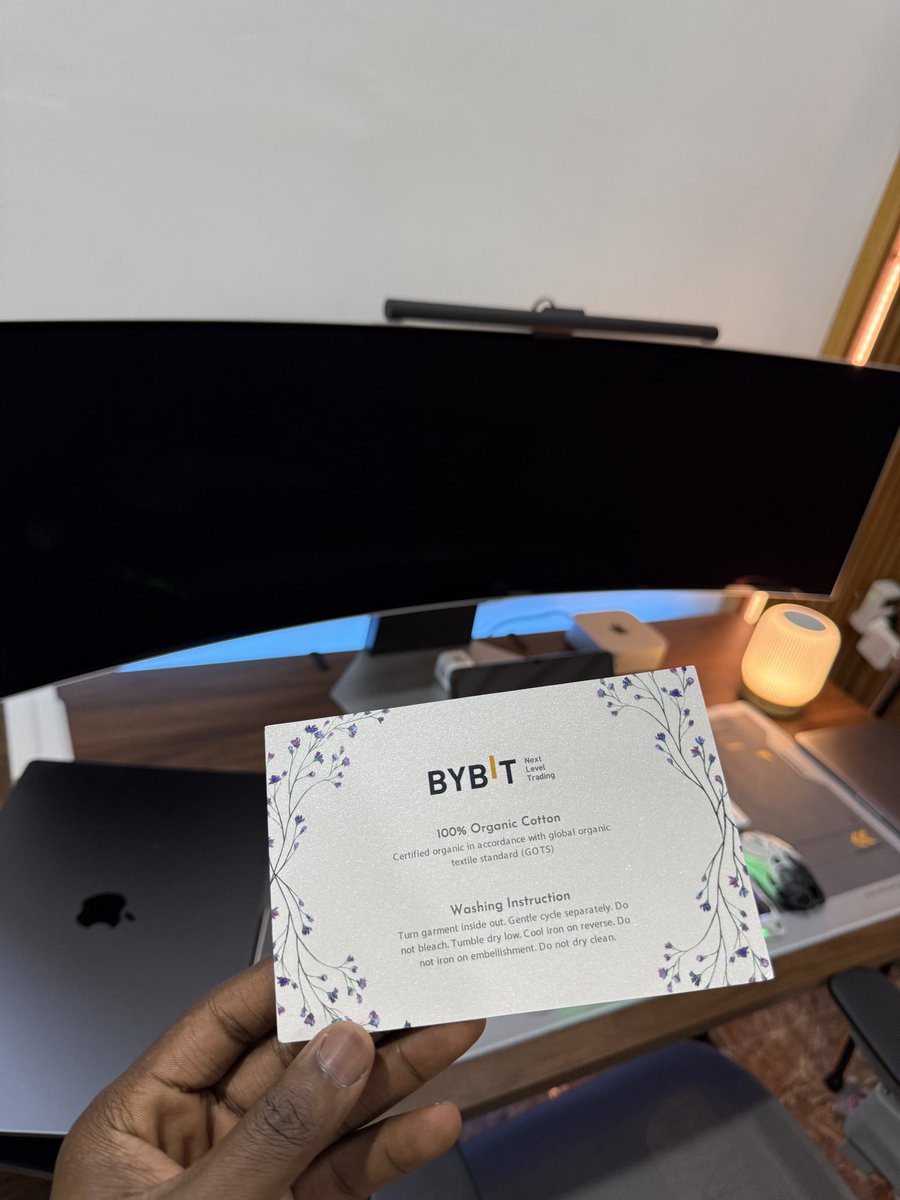marjidofficial's tweet image. Thank you @Bybit_Official for sending this package for my princess. I appreciate. 

Community Abeg make una help me thank @BybitAfrica in the comment.