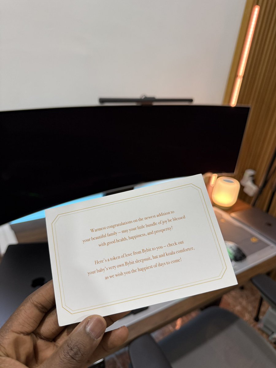 marjidofficial's tweet image. Thank you @Bybit_Official for sending this package for my princess. I appreciate. 

Community Abeg make una help me thank @BybitAfrica in the comment.