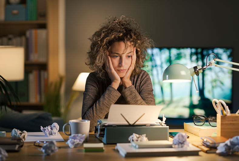 ResponseSource's tweet image. With publisher budgets increasingly tight, many journalists are breaking into the industry by freelancing 🖋️ 

Check out advice on how to thrive as a freelancer shared during a recent webinar from @fjawards.

➡️tinyurl.com/6trs5d8m