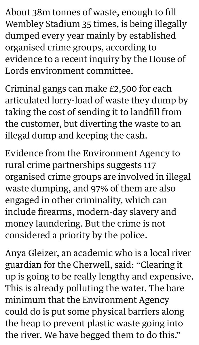 paulpowlesland's tweet image. Guardian investigations by @sandralaville confirm the findings of local river guardians that the Cherwell waste dump contains rubbish from local authority waste collections and that @EnvAgency failed to close off the site once they knew about it, which led to further rubbish…