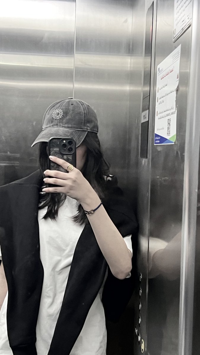 iiloeli's tweet image. 