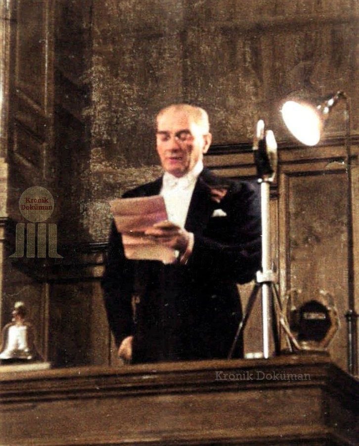 • Bastırdığı paranın üzerine Bozkurt koydurdu.

• Yakın arkadaşlarına Bozok, Bozkurt gibi soy isimler verdirdi.

• Manevi kızına Ülkü adını verdi.

• Türk Tarih Kurumu, Türk Dil Kurumu’nu kurdu.

• İbrahim Çallı’ya “Ergenekondan Çıkış” tablosunu yapmasını istiyor.

• Petrol