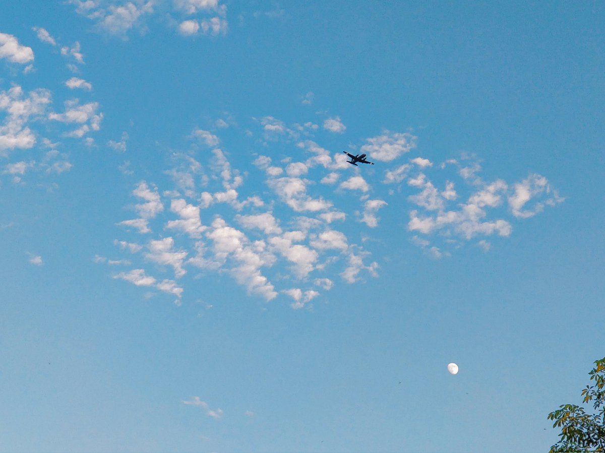 ManishJohari8's tweet photo. I love clouds.
#theme_pic_world_clouds
#FlyToTheMoon https://t.co/BNF1Kch2U6