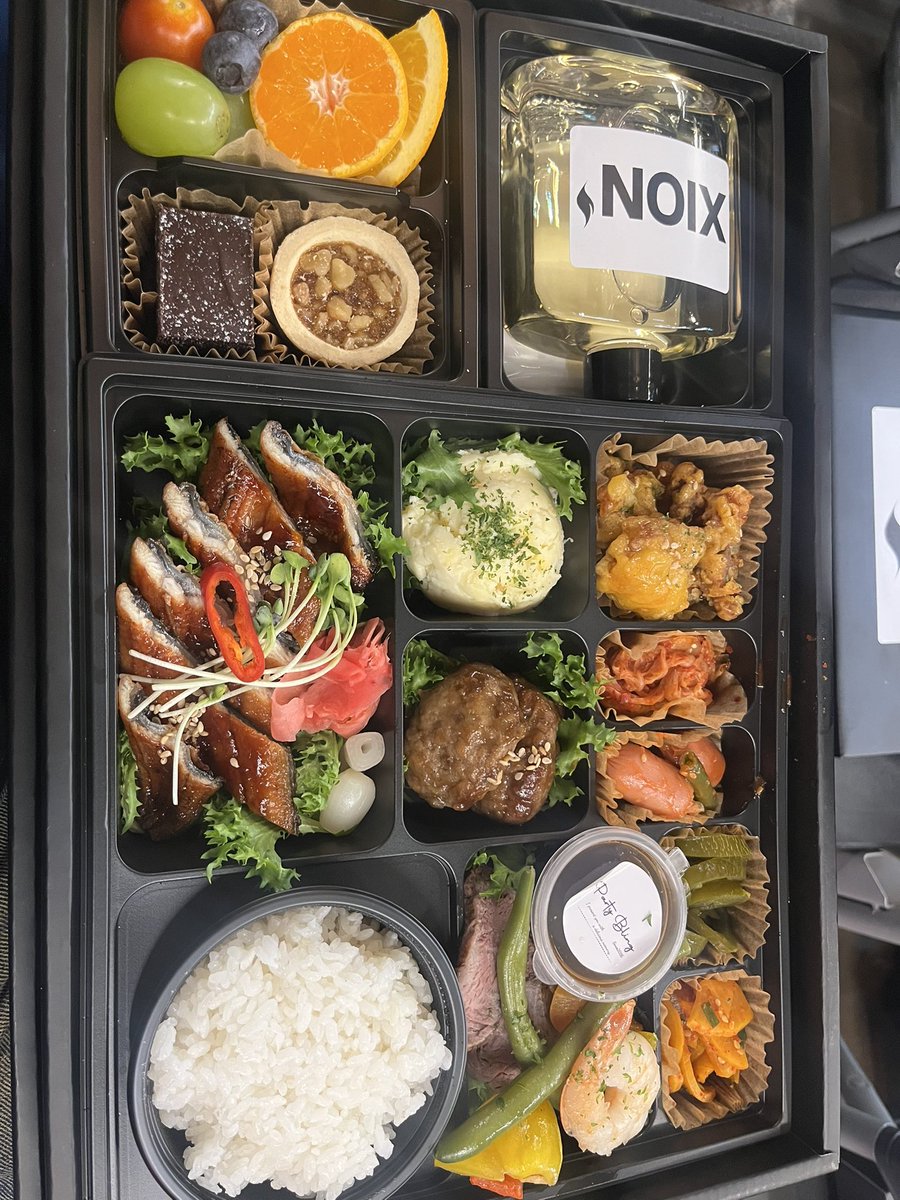 ddodda2783's tweet image. 사이온 밋업 왔어용~~~~

@burnt_xion 
@xion_korea