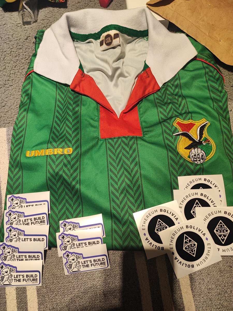 fa_async's tweet image. Amigos! 
Hoy es el evento de Bolivia cómo nuevo ecosistema cripto en la región. Nos vemos en LATAM community hub a las 10:30am 
Llevo la camiseta verde de la selección 🚀✨ luma.com/obbvvdb4?tk=na…