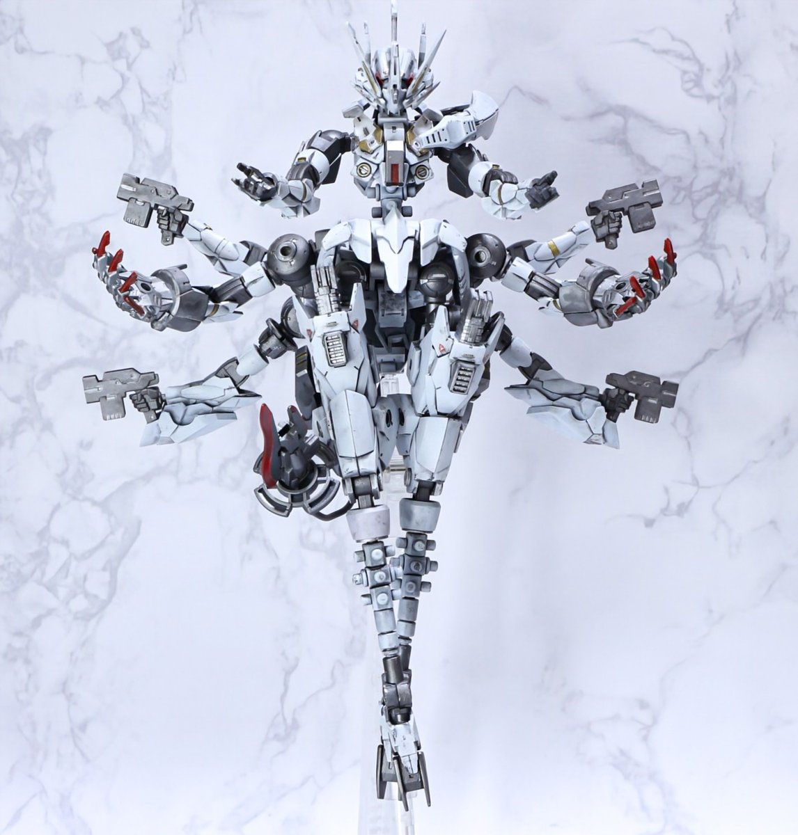 黙って真正面をはる