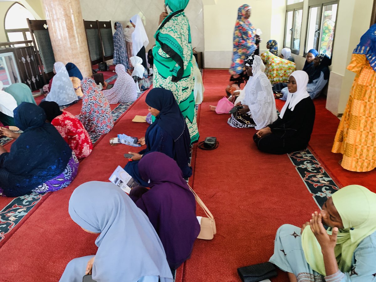 dubawaGH's tweet image. In the spirit of #WeekForTruth2025, Salamatu Ibrahim visited the Cantoment Police mosque to inspire worshippers to champion truth and transparency in their communities.
#WeekForTruth #FactCheck