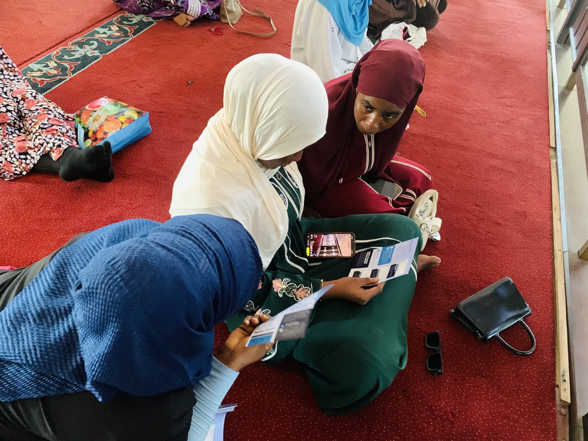 dubawaGH's tweet image. In the spirit of #WeekForTruth2025, Salamatu Ibrahim visited the Cantoment Police mosque to inspire worshippers to champion truth and transparency in their communities.
#WeekForTruth #FactCheck