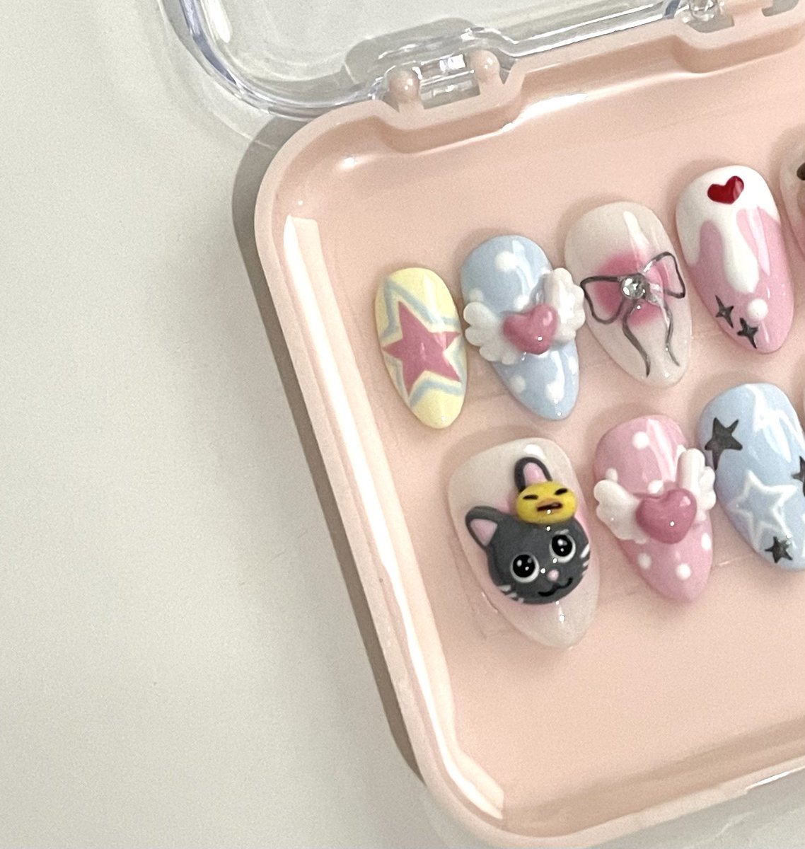 pwbincat's tweet photo. rzl sets—💌🎐 https://t.co/HuQ2JC2zxE
