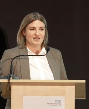 🎙️Our fourth speaker today is Karolina Klepanska-Czerwinska, Research Nurse, Yorkshire and Humber Regional Research Delivery Network (RRDN)  talking about her research looking at how to engage with Eastern European communities. 😃

📲 #HumberResearch2025