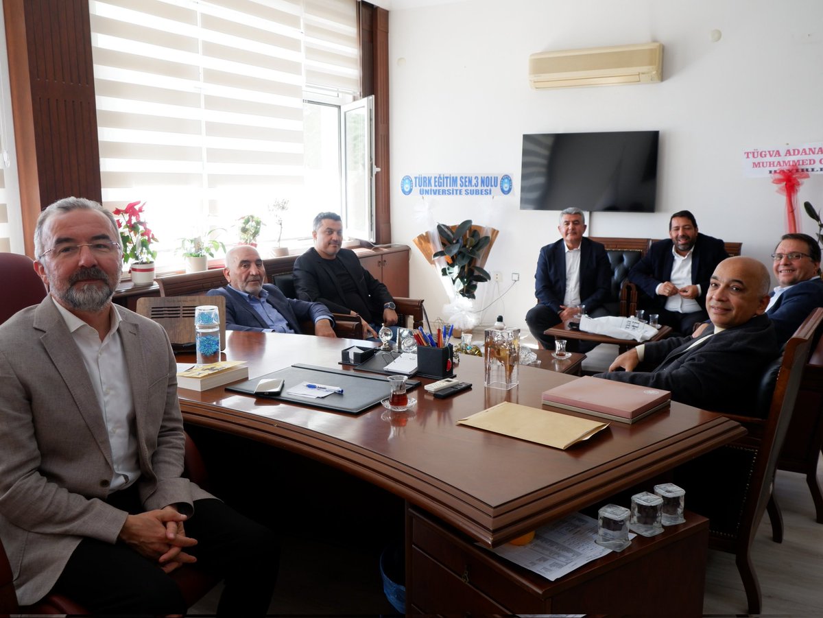 İlim Yayma Cemiyeti Adana Şube Başkanı Hüseyin Nuri ÇOMU ve Yönetim Kurulu üyeleri, Çukurova Üniversitesi İlahiyat Fakültesi Dekanı Prof. Dr. Fatih Yahya AYAZ'a hayırlı olsun ziyaretinde bulundu.