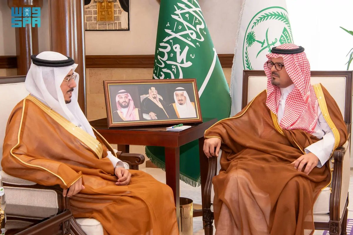 الأمير سعود بن مشعل يستقبل المدير التنفيذي للهيئة الدائمة المستقلة لحقوق الإنسان.
spa.gov.sa/ar/w2448178
#واس