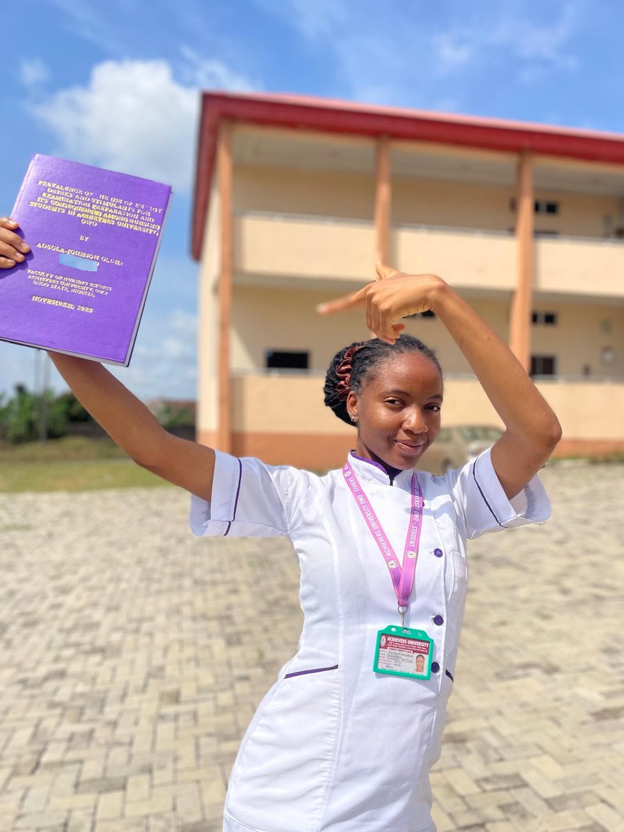 Glozziee's tweet image. Allow me to reintroduce myself ✨🫱🏻‍🫲🏽

GLORY OMOREMI ADEOLA-JOHNSON (RN).