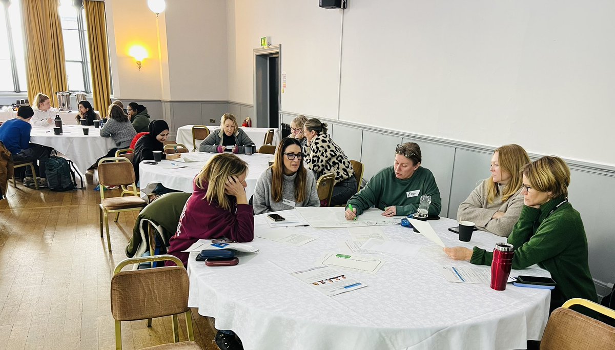 Lee Woolfe tweet media