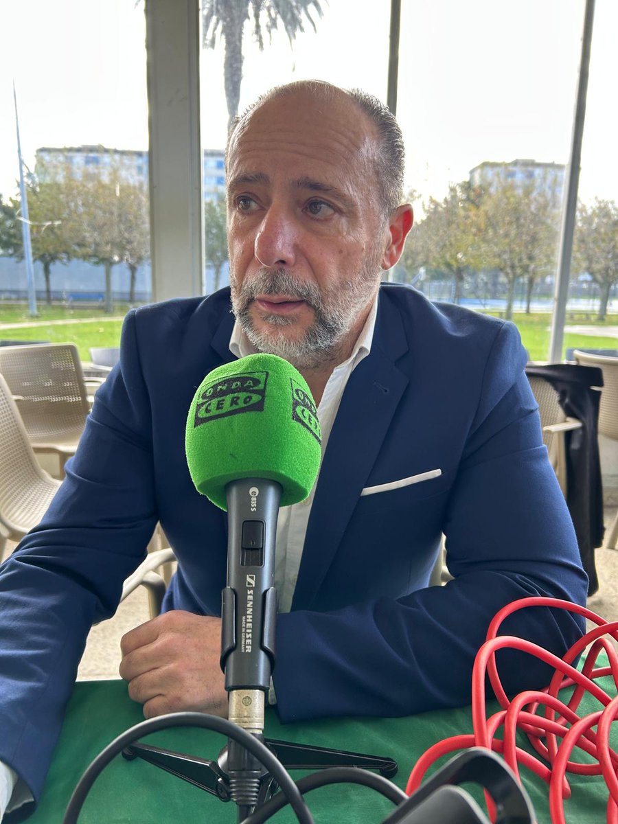 🗣️ Víctor Canal, presidente de la Federación de Remo de Cantabria, es el primer invitado del programa #MásdeUnoCantabria 

Con él charlamos sobre el presente y el futuro del remo cántabro en un programa especial que realizamos desde el Instituto Municipal de Deportes de Santander