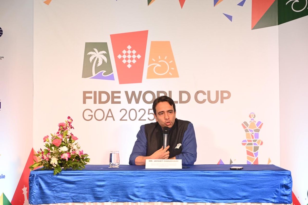 A rewarding day at work!!

FIDE World Chess Cup returns to India after 23 years — and is now the Viswanathan Anand Trophy! Kudos to <a href="/aicfchess/">All India Chess Federation</a> &amp; Goa State Government on organising this global event with finesse.

Ecstatic to see Grandmasters inspiring young Navodiyans of