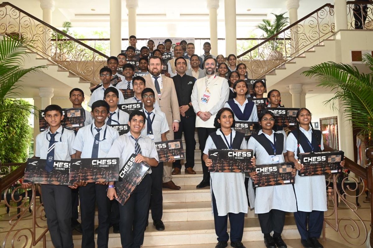 jayantrld's tweet image. A rewarding day at work!!

FIDE World Chess Cup returns to India after 23 years — and is now the Viswanathan Anand Trophy! Kudos to @aicfchess &amp;amp; Goa State Government on organising this global event with finesse.

Ecstatic to see Grandmasters inspiring young Navodiyans of…