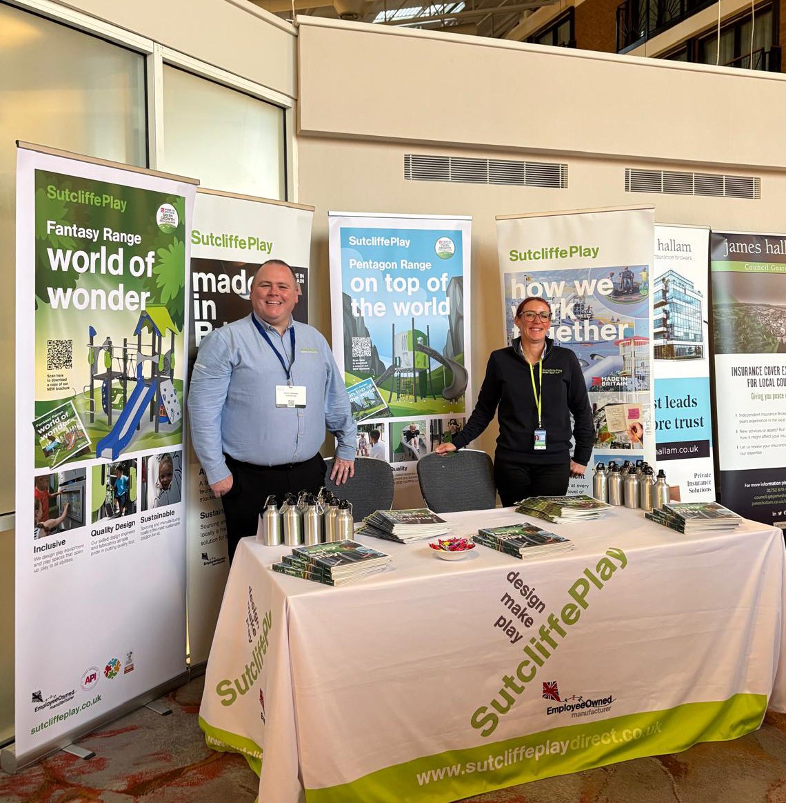 🌟 We’re open! 

😁 We can’t wait to get started here at the <a href="/SLCCnews/">SLCC</a> Basics Bootcamp in #Cosham, #Portsmouth! 

🤝 Our Area Sales Managers Martin and Stacey are ready to answer your questions and chat all things #play, so please do come and say hello! 

#SLCC #fun #learning