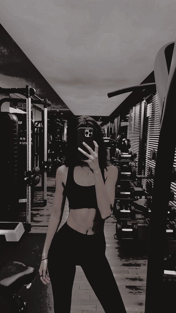evcrysecond's tweet image. 📸 𝐈𝐍𝐒𝐓𝐀𝐆𝐑𝐀𝐌
@𝐧𝐨𝐚𝐡𝐚𝐲𝐰𝐚𝐫𝐝𝟖𝟏 posted a story

let’s start the dance 💀