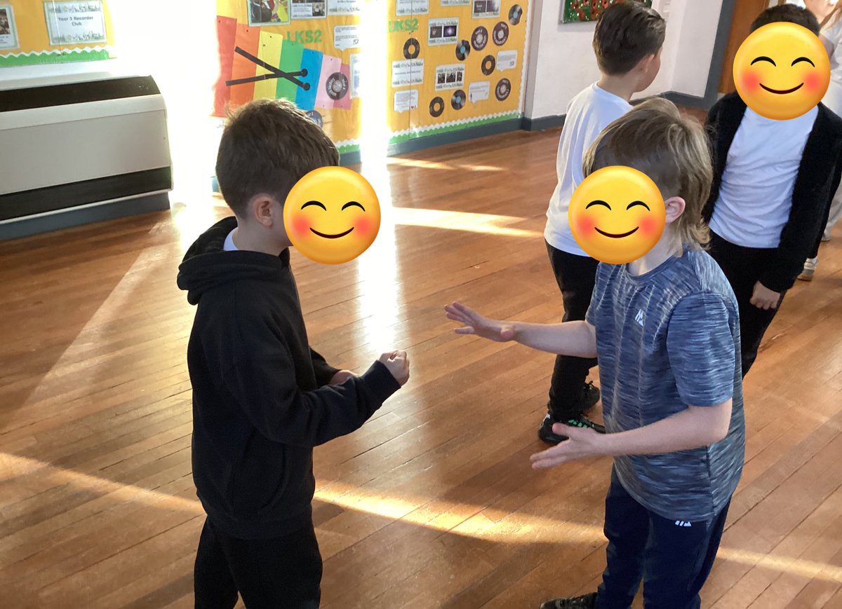 BentleyWestWS2's tweet photo. Year 5 - OAA - Rock, Paper ,Scissors and how can we make decisions. Lots of fun in this activity. #BWPS #BWPE https://t.co/gB6dKNxMMj