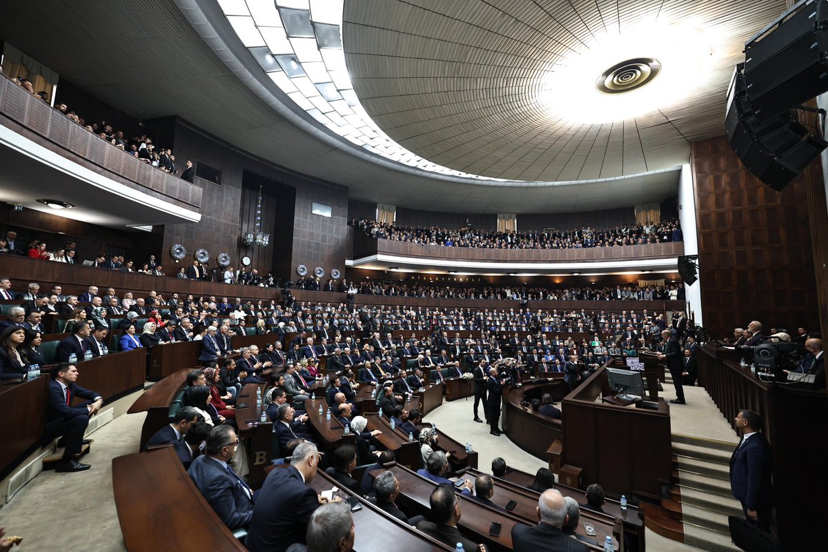 📍TBMM

Genel Başkanımız ve Cumhurbaşkanımız Sayın <a href="/RTErdogan/">Recep Tayyip Erdoğan</a>'ın başkanlığında AK Parti Grup Toplantımızı gerçekleştirdik.