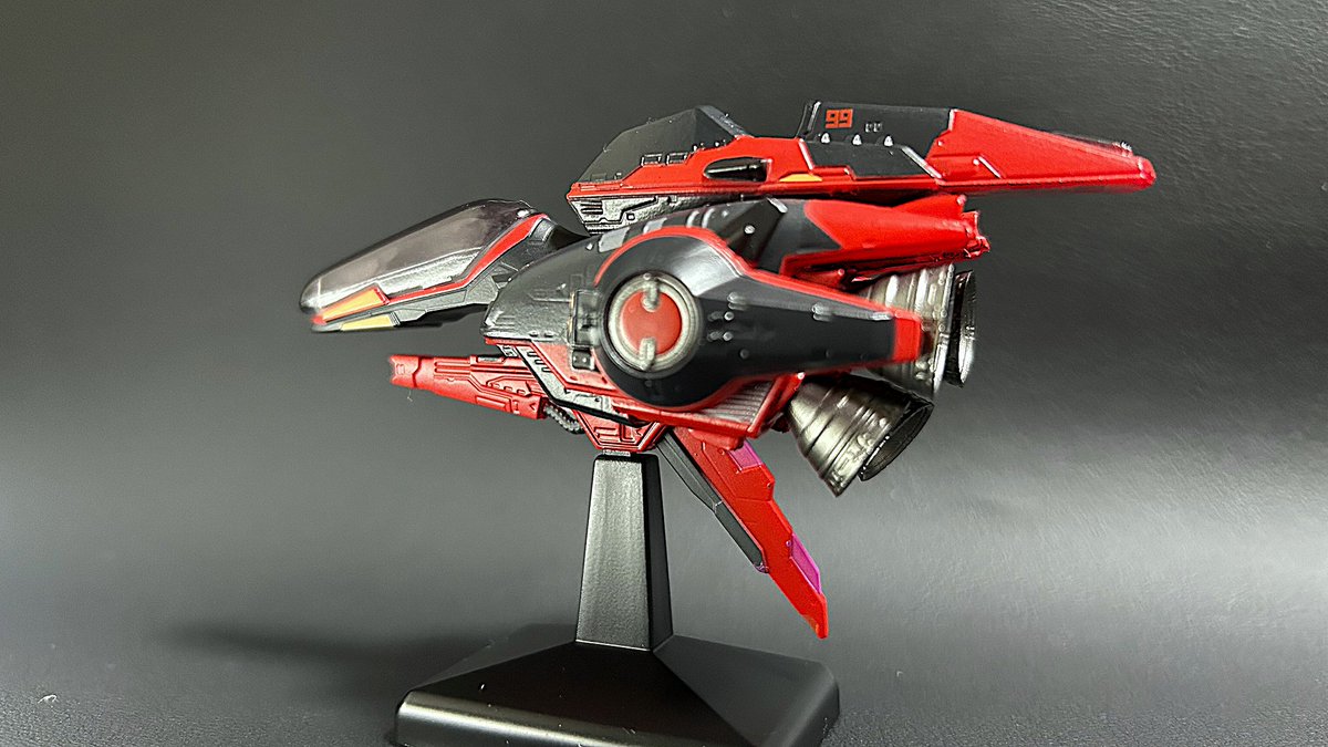 wandering_seal's tweet image. シークレットカラー R-99
タクティクスのR-9AのVer違いと同じ雰囲気のカラーリングでした。
仕様はノーマルと同じですが彩色とキャノピーの濃さ、全体のまとまりは尋常じゃなくカッコイイです。
ノーマルと一緒に手に取れば別モンじゃんコレって位カッコイイ。いや、本当カッコイイｗ
#rtypefinal2