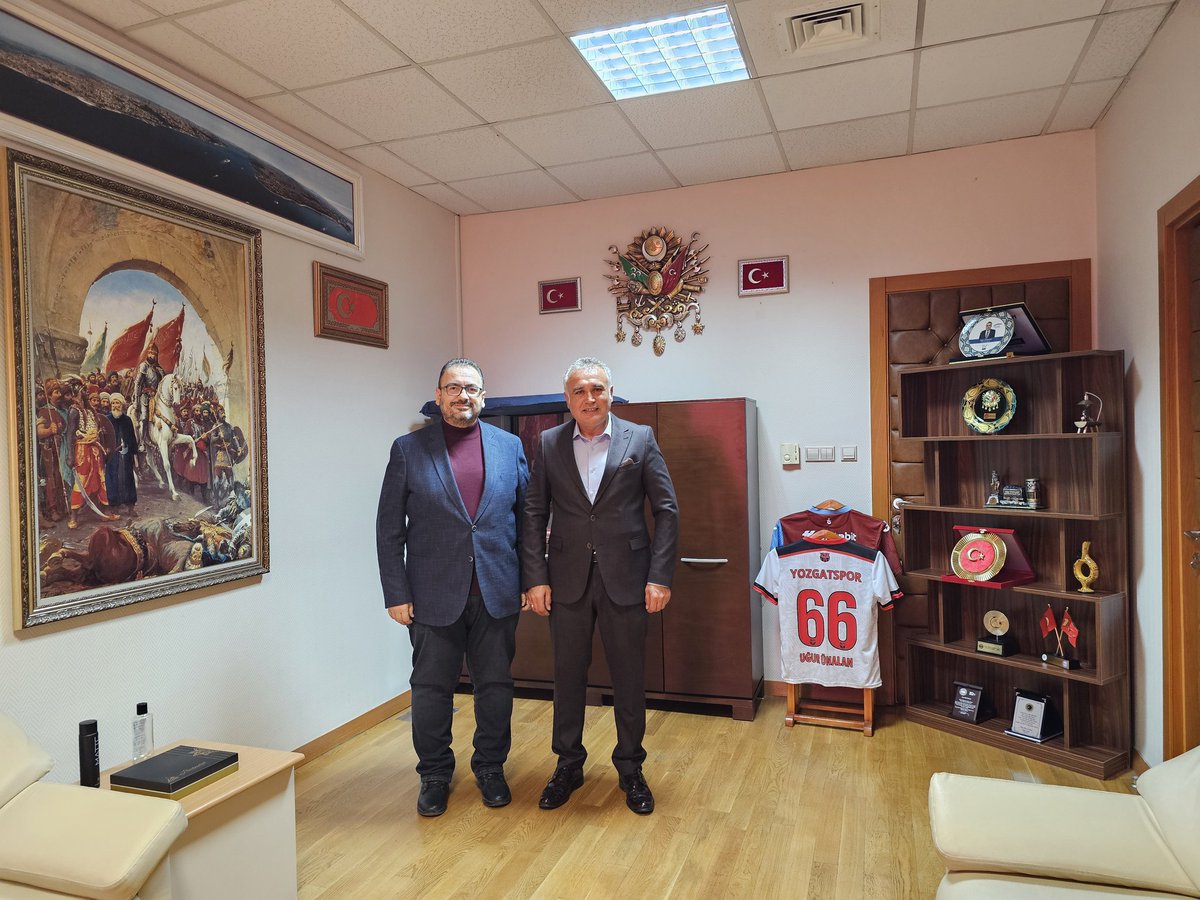 fatihomac's tweet photo. Sosyal Güvenlik Kurumu Yönetim Kurulu Üyesi Kıymetli Uğur ÜNALAN Ağabeyimi ziyaret ettim. 

Nazik misafirperverliği ve güzel sohbeti için kendisine teşekkür ederim. 
Allah yâr ve yardımcısı olsun..

@unalanugur https://t.co/gk6kL88uee