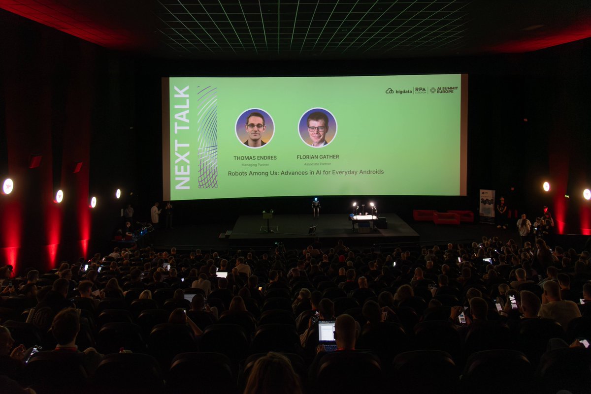 BigDataConfEU's tweet image. 🎉 Day 1 at Big Data Conference Europe is in the books! 🚀

✨ From inspiring keynotes to hands-on sessions and hallway chats, the energy today was incredible!

We’ve captured some of the best moments in photos and can’t wait to share them with you 📸

📷: Jurgita Kunigiskyte