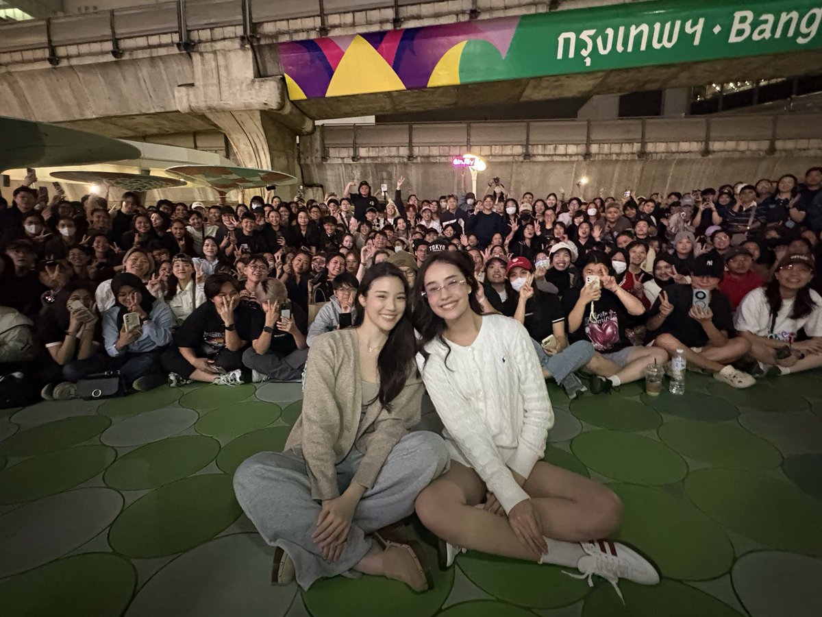 PoisonousLoveGL's tweet image. ขอบคุณทุกคนมากๆ นะคะ 
มากันเยอะมาก💕
@ginnynatnicha @j_jayyna 

#พิษรัก #GinJ
#PoisonousLoveTheSeries 
#ginnynatnicha #aangelinaass