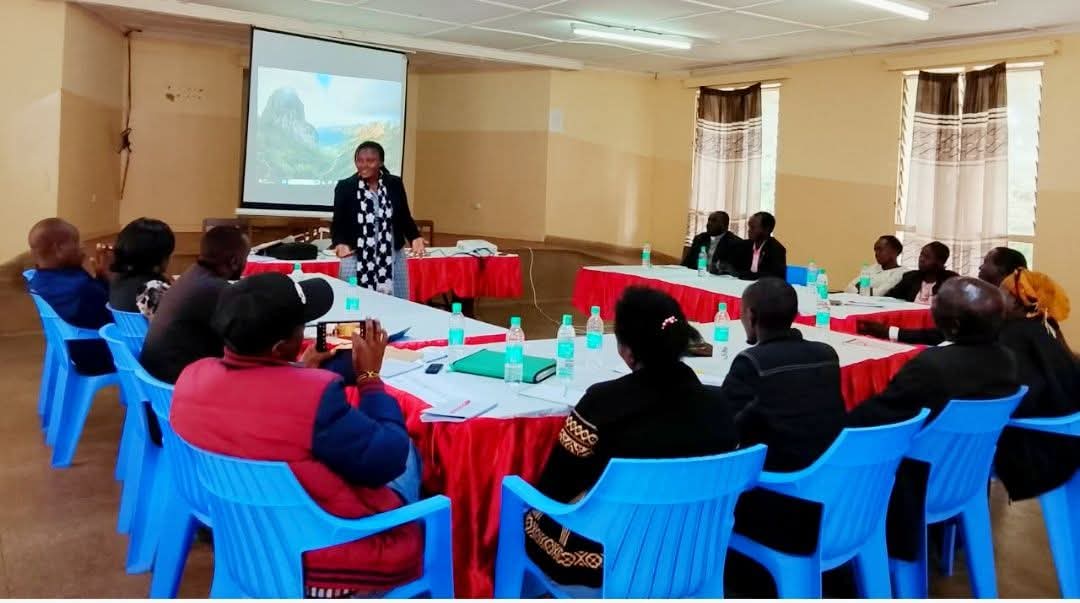 Gewckenya's tweet image. GEWC joined the Uwazi na Maendeleo Mashinani meeting last Friday, a program funded by DanChurch Aid focusing on Baringo &amp;amp; Elgeyo Marakwet.
NCCK trained us on sub-grant expectations &amp;amp; good stewardship.
GEWC will empower women to earn through selling cooking pots &amp;amp; stoves.
#GEWC