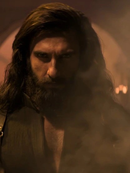 mani__shashank's tweet image. High-octane chaos, delivered with precision — only #Ranveersingh can mix depth with destruction like this. Hence he is known to be the greatest actor of this generation 😍