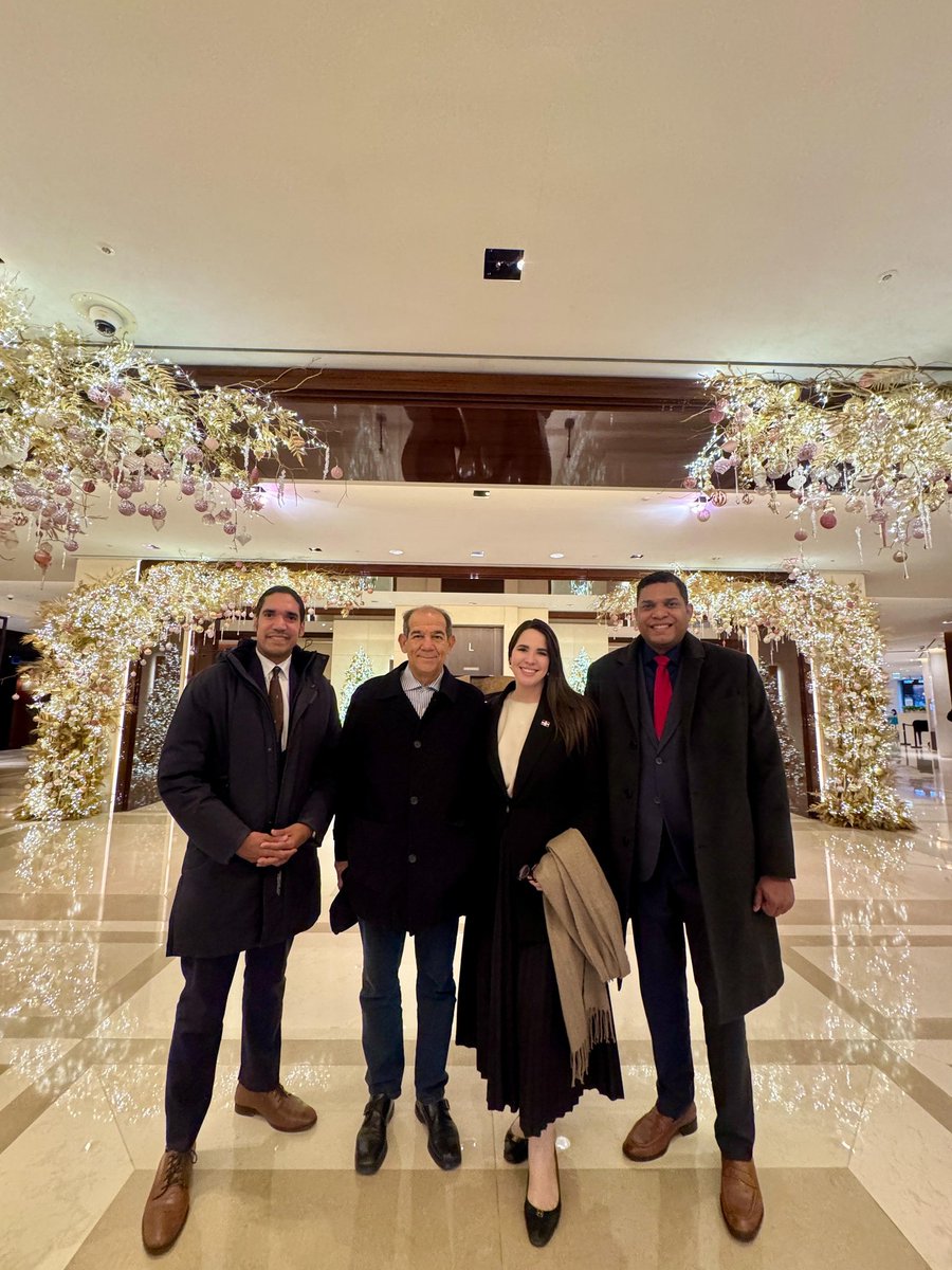 RDenCorea's tweet image. Damos la bienvenida a Seúl al Sr José Ramón Reyes, Viceministro para Recursos Costeros y Marinos del Ministerio de Medio Ambiente de la República Dominicana, quien arriba a Corea para participar en el XV Foro de Alto Nivel para la Alianza Corea–Caribe, del 17 al 20 de nov de 2025