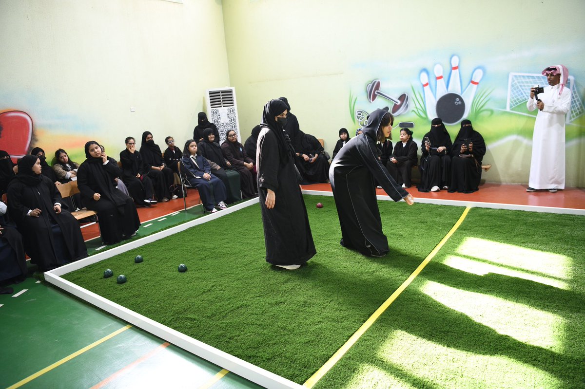 MOE_MHC's tweet image. صور | 

مدير عام #تعليم_مكة المكرمة يشهد ختام تصفيات لعبة البوتشي لذوي الإعاقة الفكرية واضطراب طيف التوحد، والتي استضافها معهد التربية الفكرية خلال الفترة من 16 إلى 19 نوفمبر 2025، بمشاركة 190 طالبًا وطالبة، ضمن المسار الرياضي والبرامج الداعمة لدمجهم وتنمية مهاراتهم الحركية…