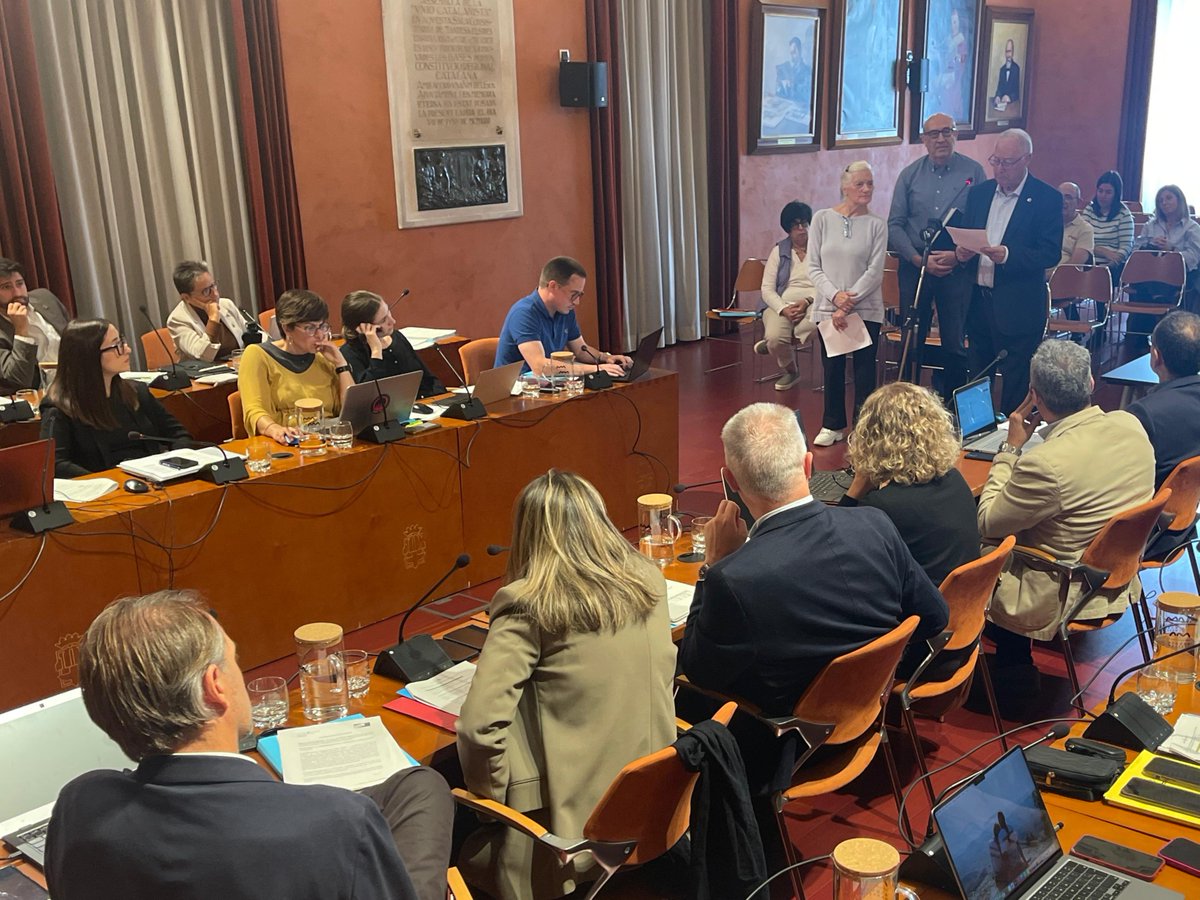 🧓 Manresa aprova el Pla de les Persones Grans amb 45 accions fins al 2028

👉 El pla inclou projectes de participació, accessibilitat, salut, habitatge, empoderament i de suport durant la vellesa

ℹ️ tuit.cat/fxpcB