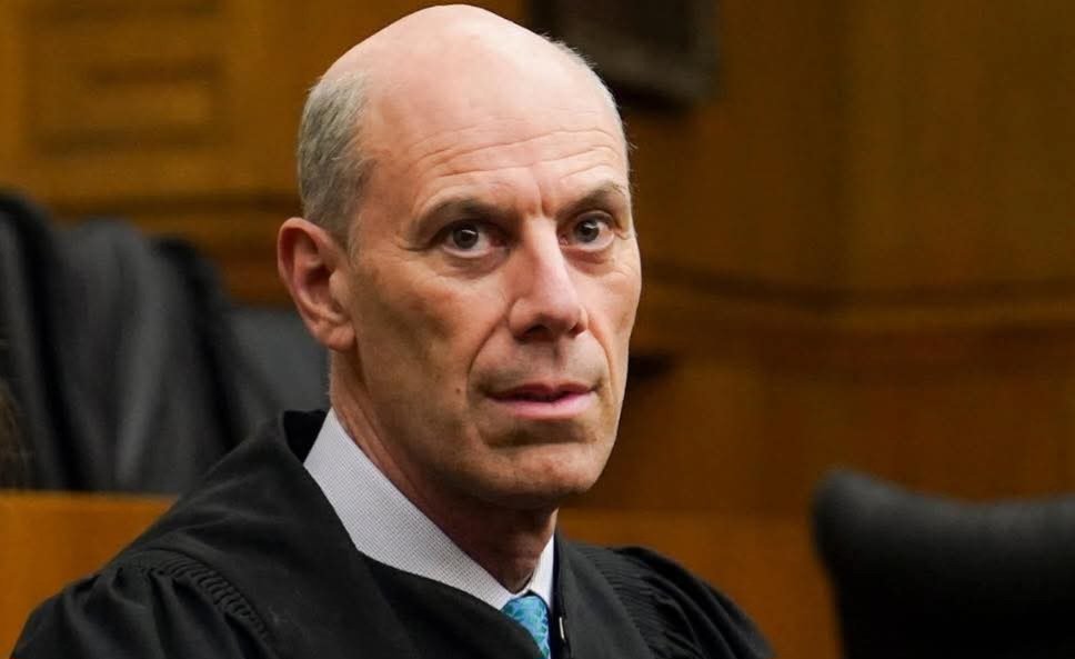 rudolfhenryk5's tweet image. 🚨 BREAKING: Judge Boasberg is now facing Articles of Impeachment following revelations that he approved the Biden DOJ’s surveillance of U.S. Senators.

A federal judge using investigative powers against members of Congress is completely unacceptable.

He should be suspended at…