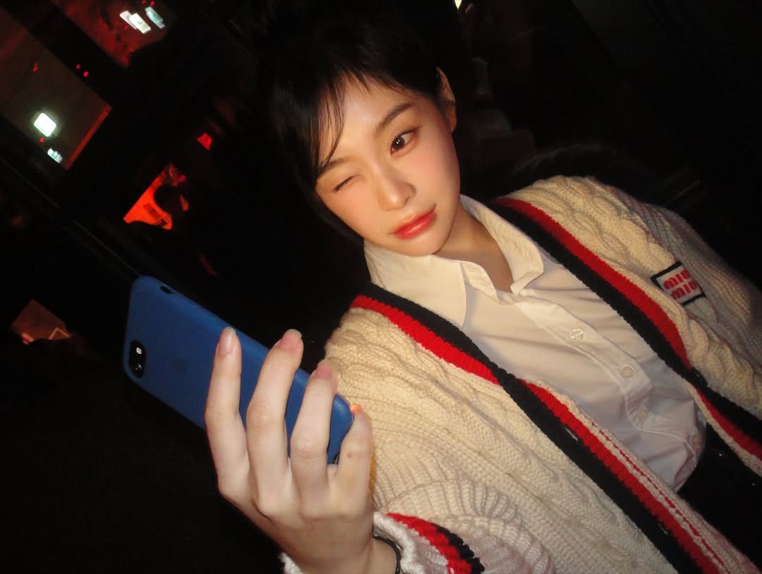 archivegahy's tweet photo. instagram update ! https://t.co/dQNsNO1Q7L
