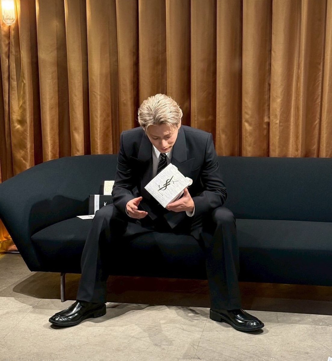 紫耀君から
大切な人にギフト
 #平野紫耀_Instagramストーリー 
 #平野紫耀_Instagram  #YSLBeauty
instagram.com/p/DROs1hBD1N3/…