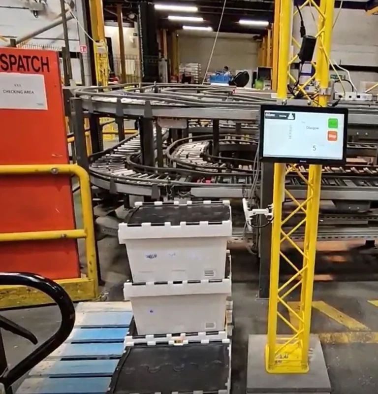 RFIDdirect's tweet image. With the right #datacapture systems, the benefits are clear.
Installing Ideal combinations of #RFID labels, scanners &amp;amp; software applications on the work floor are critical for success in operational efficiency: buff.ly/2vlfsoc  
#AIDC #Traceability #ContinuousImprovement